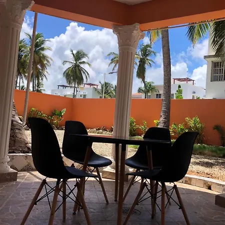 Close To The Beach Los Corales Rd